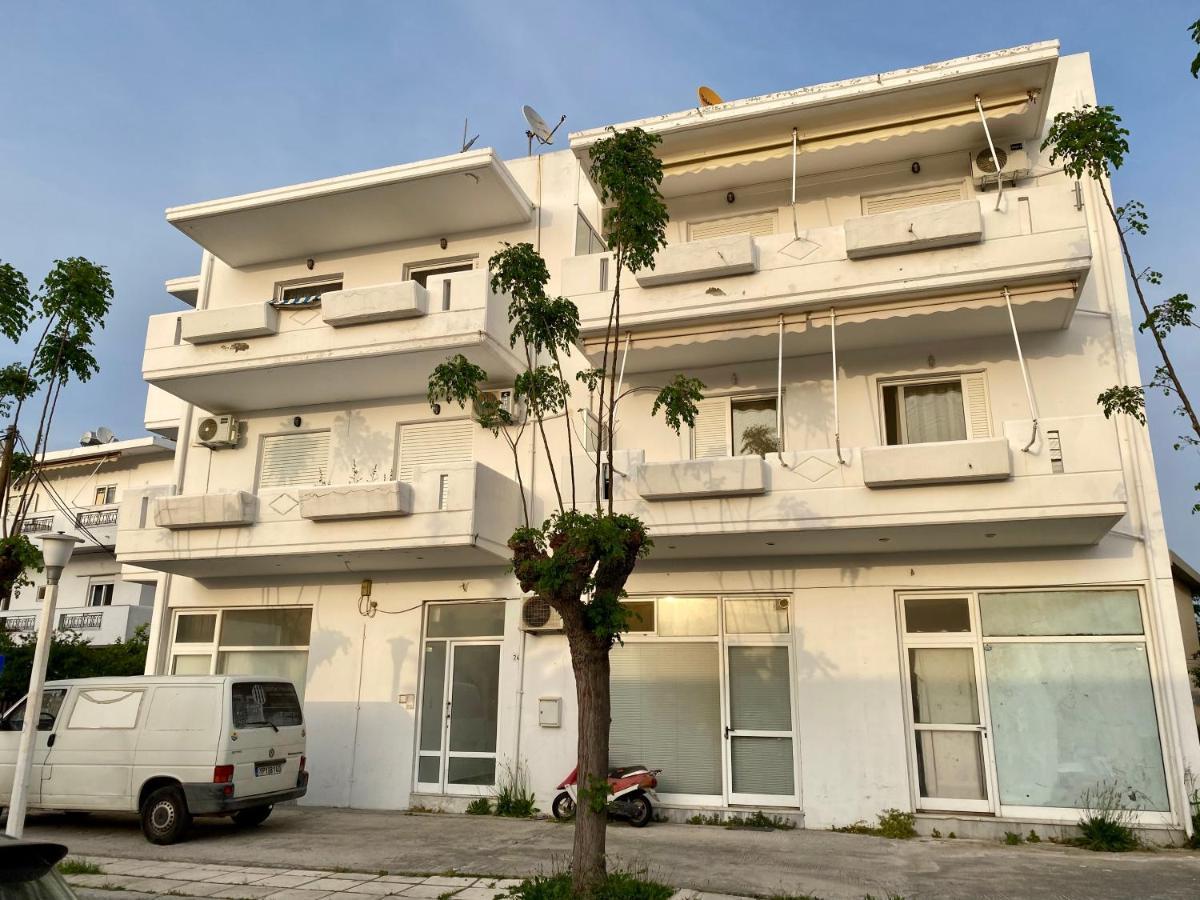Central, Sunny & Spacious Apartment, In Kos, "1" エクステリア 写真