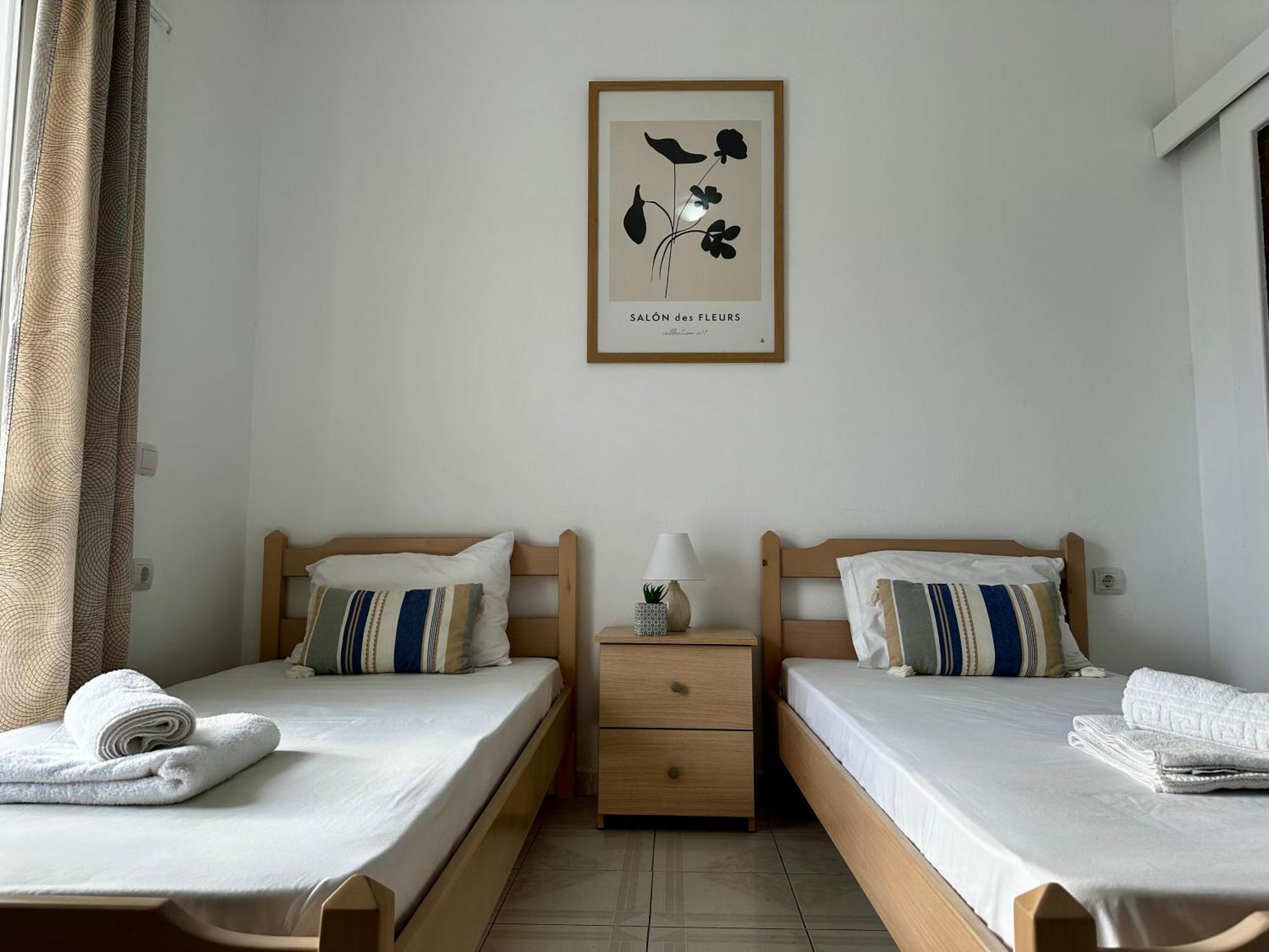 Central, Sunny & Spacious Apartment, In Kos, "1" エクステリア 写真
