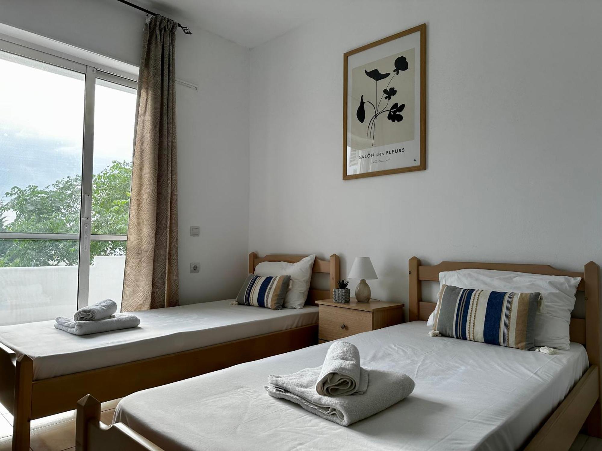 Central, Sunny & Spacious Apartment, In Kos, "1" エクステリア 写真