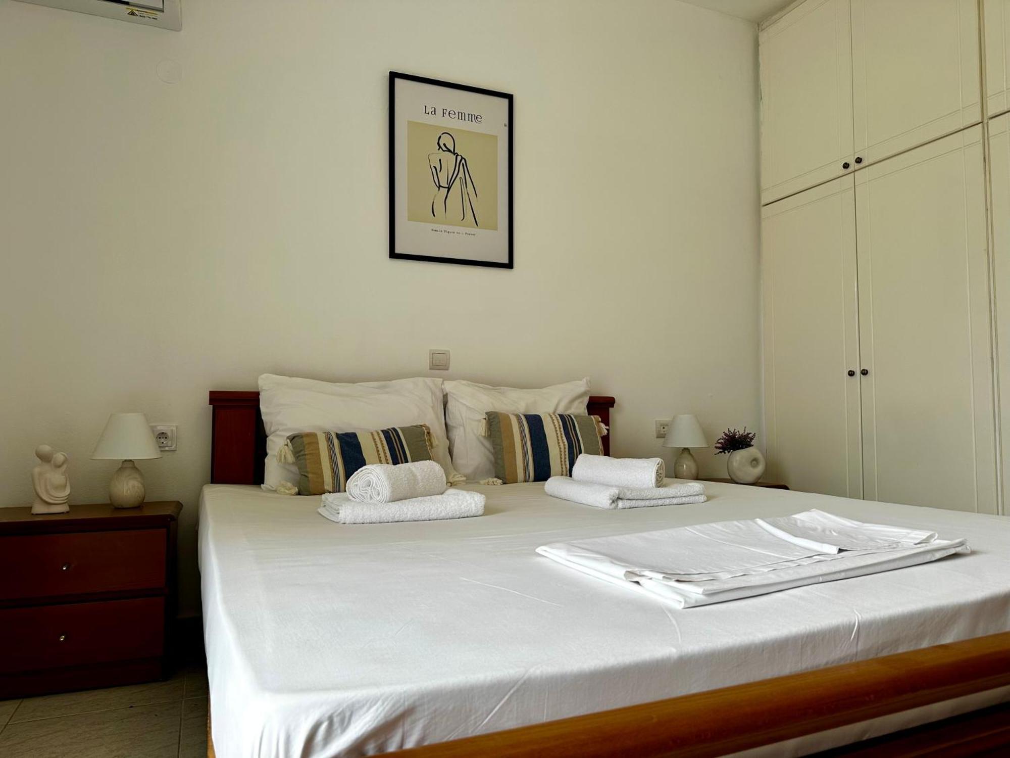 Central, Sunny & Spacious Apartment, In Kos, "1" エクステリア 写真